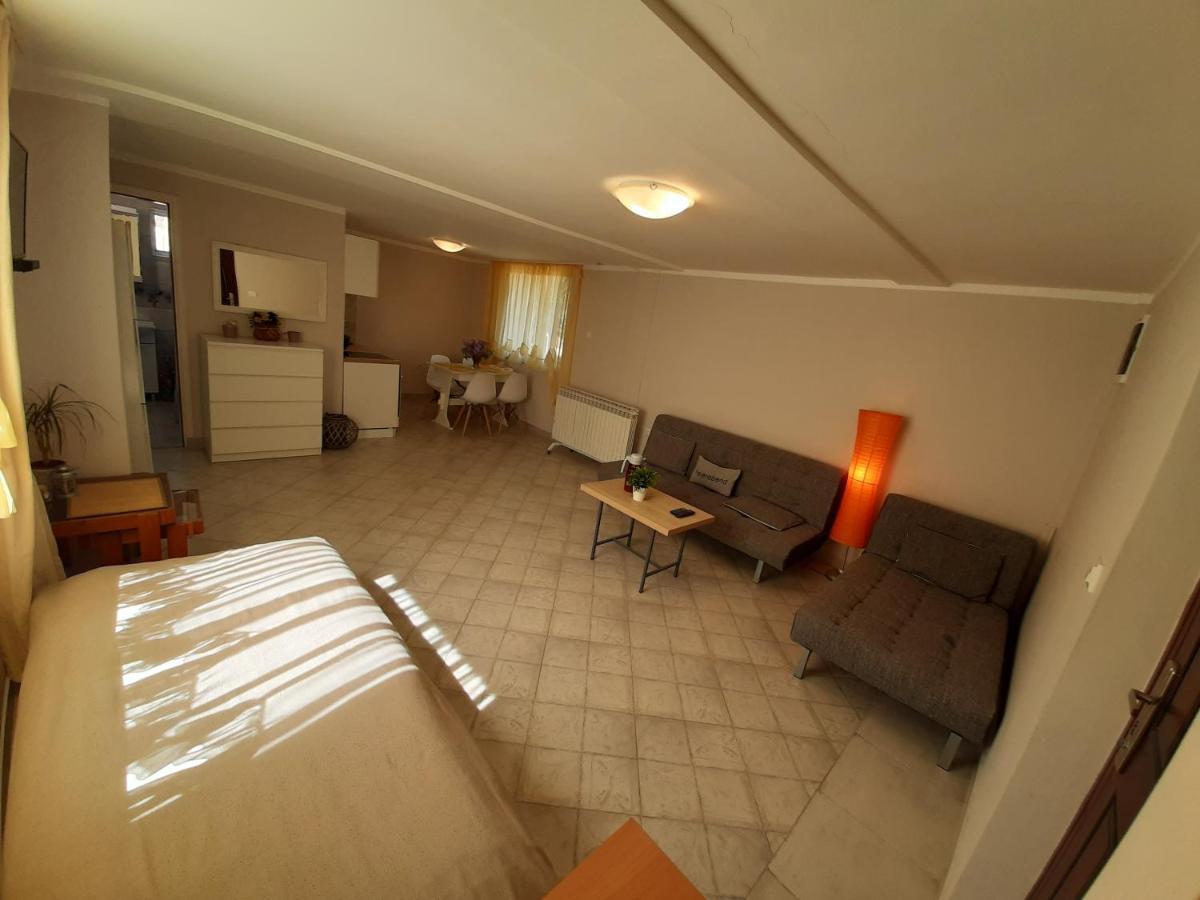Apartman Cherry Gradac Valjevo Exterior photo